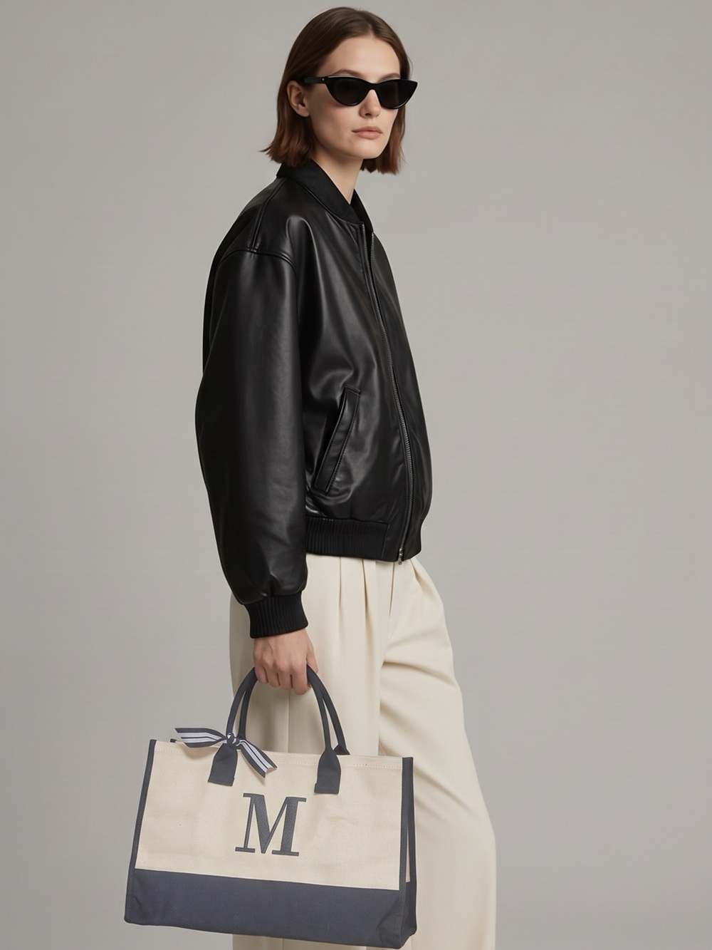 Source Unknown Black & Cream Canvas Tote with Striped Bow